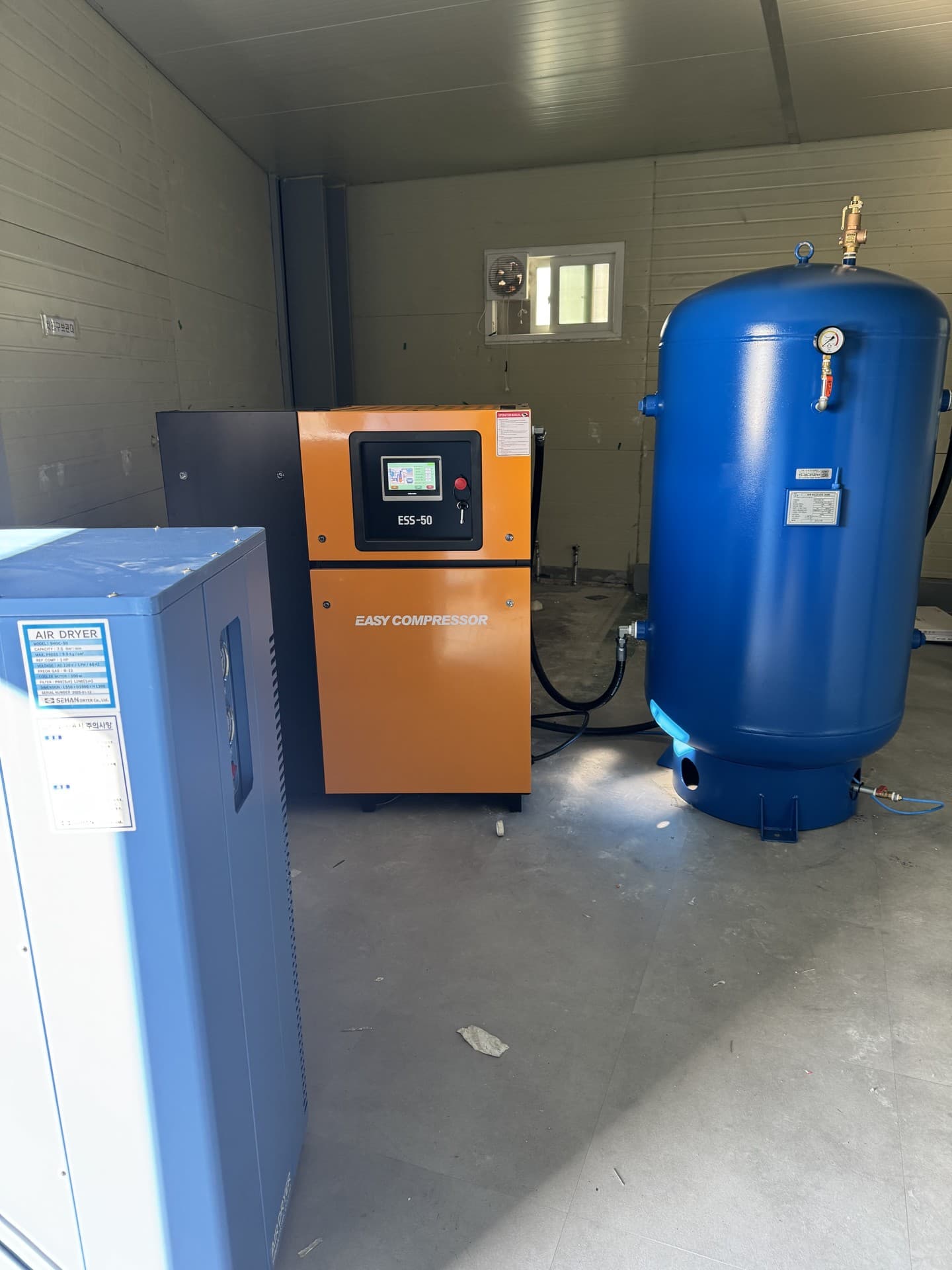 인천 반도체부품 현장의 50HP 콤프레셔